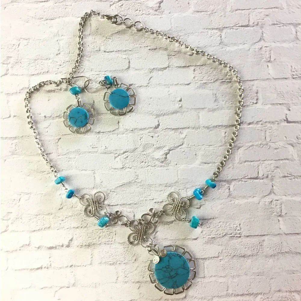 Peruvian Stone Necklace Set